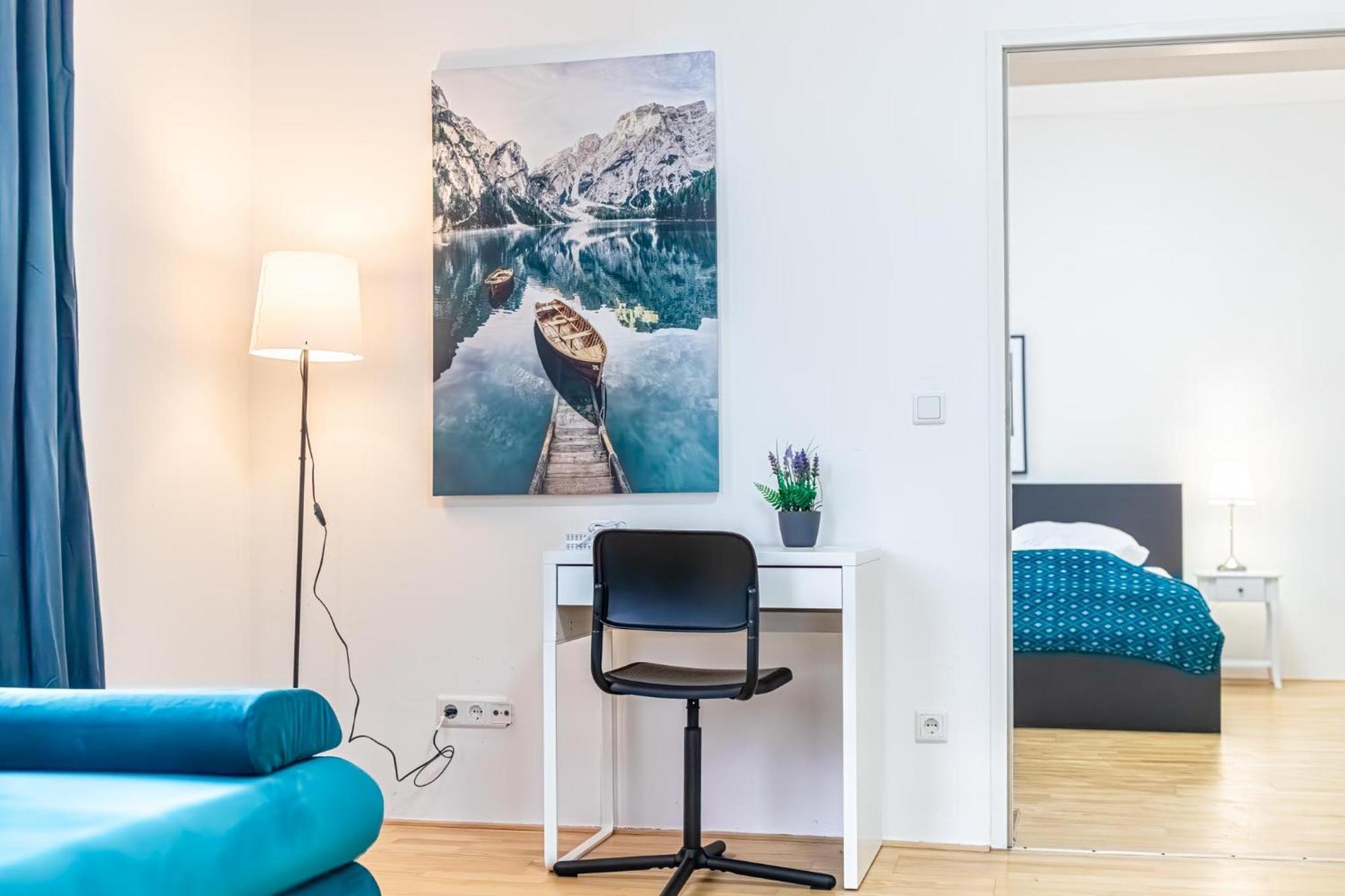 Elegant 2br Apt.@wiener Stadthalle/central Located Apartamento Viena